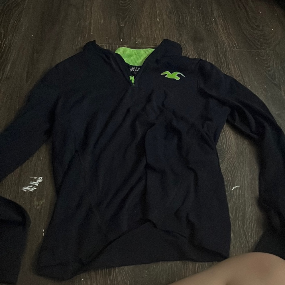 thin hollister pullover